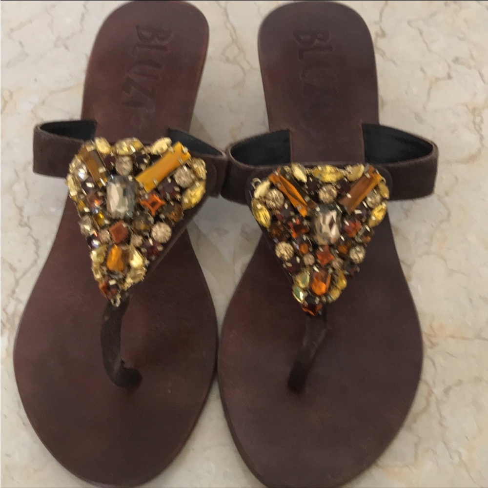Elegant Brown Sandals with Jewel Embellishments